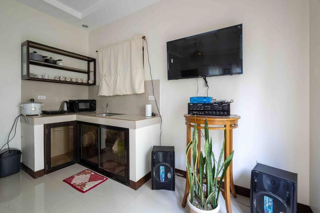 Four Bedroom Staycation House In Tagaytay Tagaytay City Bagian luar foto