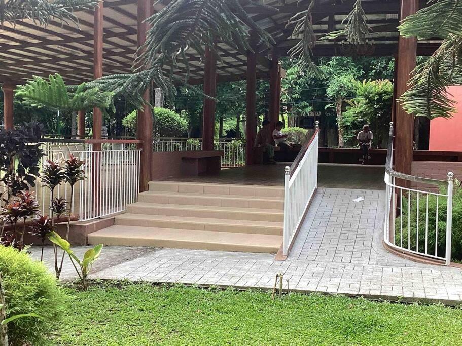 Four Bedroom Staycation House In Tagaytay Tagaytay City Bagian luar foto